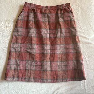 Vintage 1960’s Pendleton Plaid 100% Virgin Wool Skirt